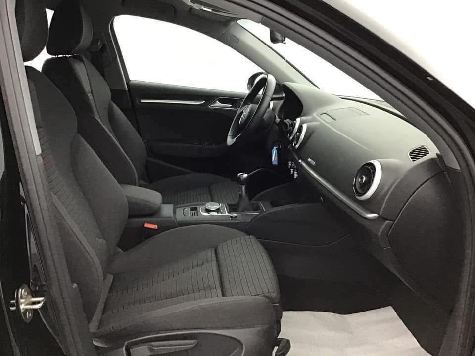 AUDI / A3 AMBITION TDI - 6 CV